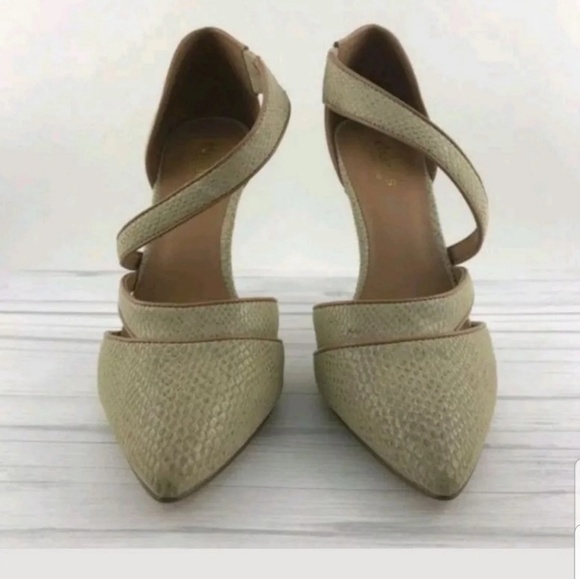 EUC Charles by Charles David Snakeskin Heels - Picture 2 of 5